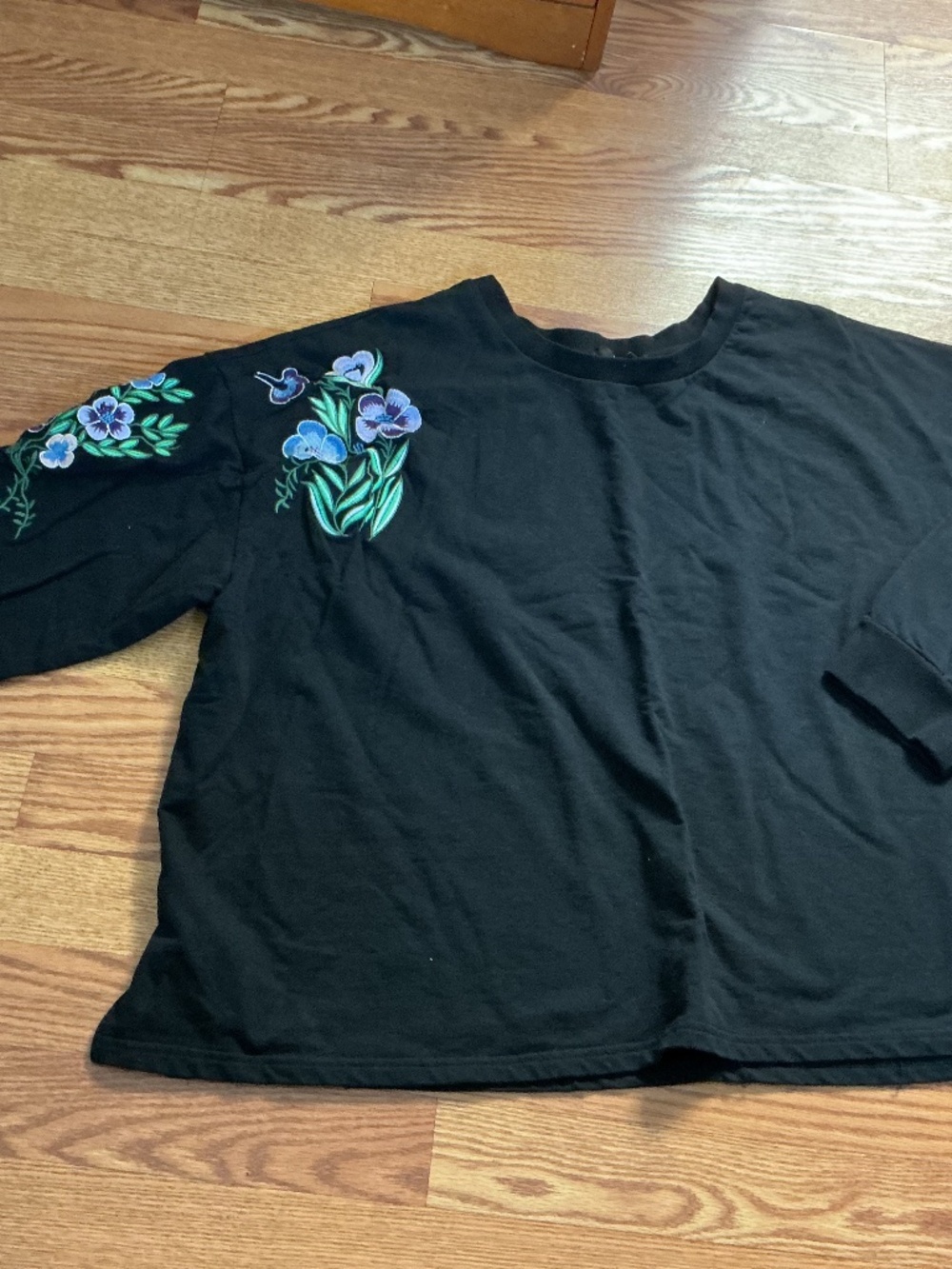 Ellos Black Floral Embroidered Long Sleeve Sweatshirt 2X ( 26/28)